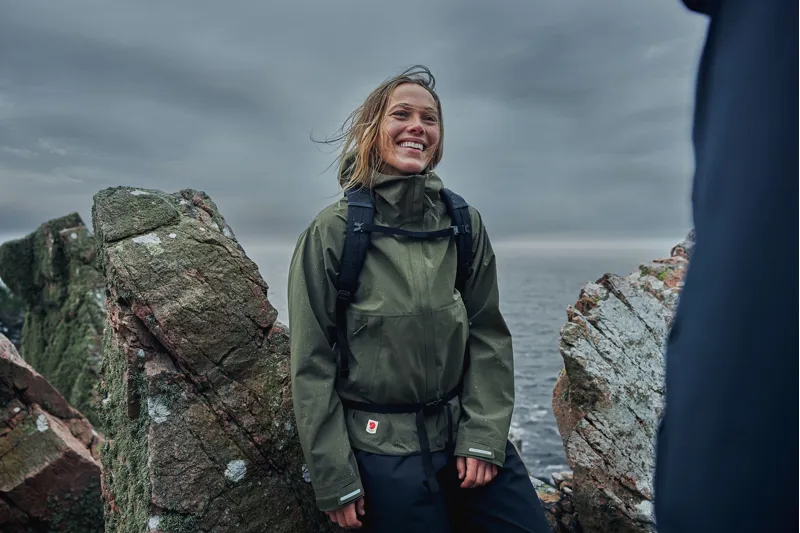 Fjallraven Womens HC Hydratic Trail Jacket Black-8